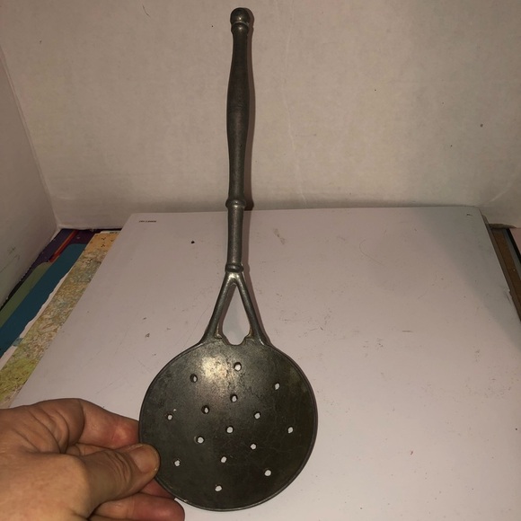 Vintage 60s/70s Utensil Set to hang on wall. Great farmhouse addition. Used - Picture 3 of 13